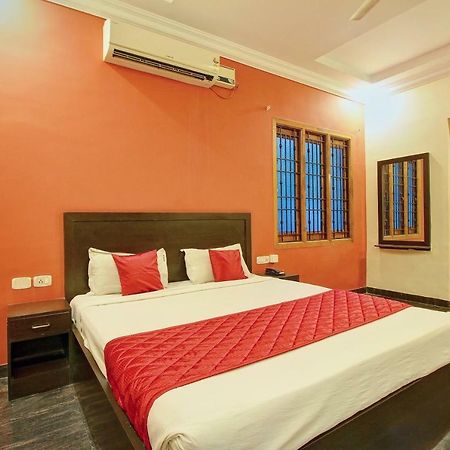 Oyo 7355 Covinille Bed and Breakfast Madurai Exteriör bild