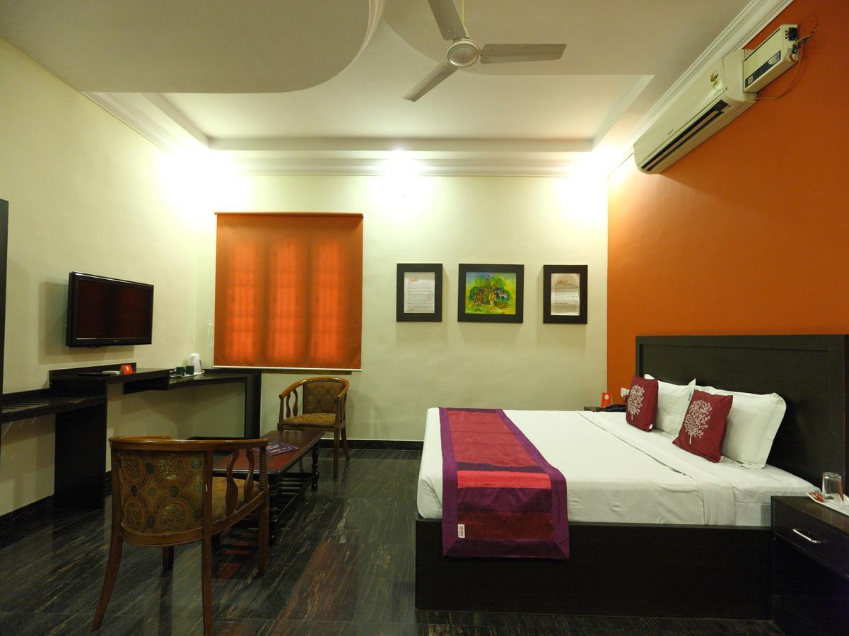 Oyo 7355 Covinille Bed and Breakfast Madurai Exteriör bild