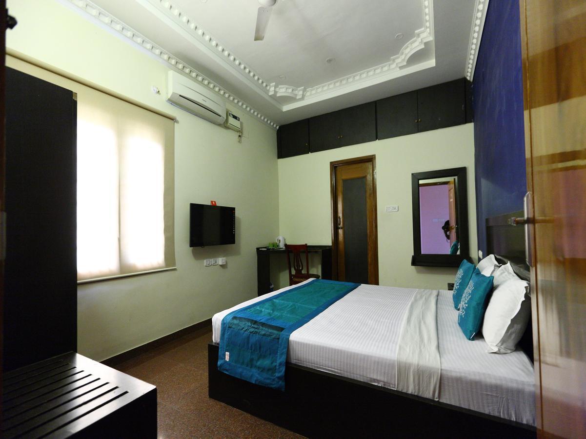 Oyo 7355 Covinille Bed and Breakfast Madurai Exteriör bild